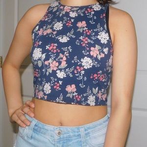 Cute floral patterned crop top